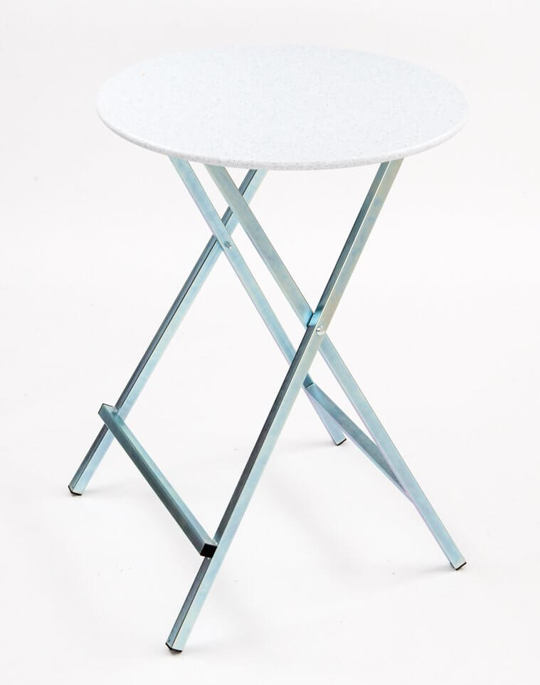 Standing table with plastic plate made of polyethylene 