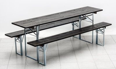 Table and benches set Standard galvanized with
ebony-coloured glazed wood panels No.181 